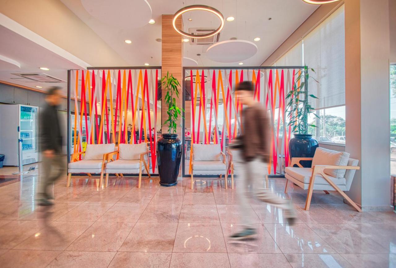 Hotel Hus Dourados